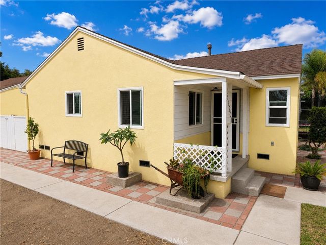 4220 Douglass, Riverside, CA 92507