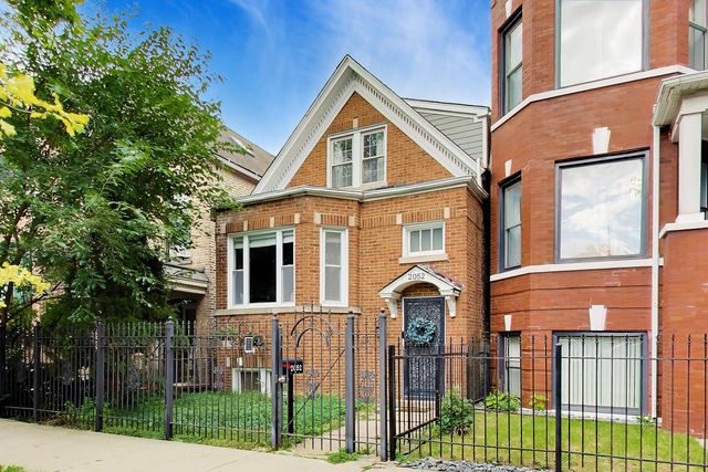 2052 N Whipple Street, Chicago, IL 60647