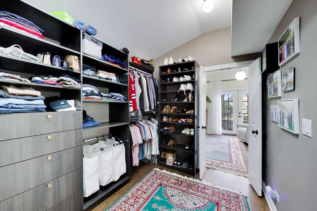 2052 N Whipple Street, Chicago, IL 60647