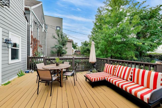 2052 N Whipple Street, Chicago, IL 60647