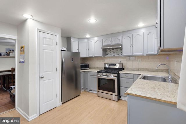 220 GARDEN ST, Mount Holly, NJ 08060