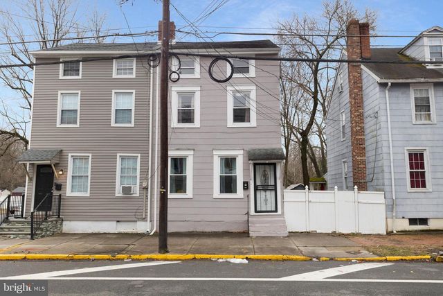 220 GARDEN ST, Mount Holly, NJ 08060