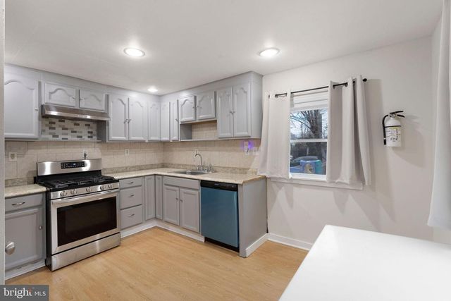 220 GARDEN ST, Mount Holly, NJ 08060