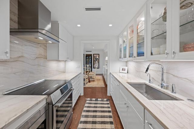 330 Cocoanut Row 5b, Palm Beach, FL 33480