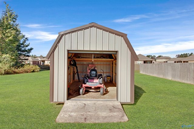 5058 Old Railroad Bed Road, Harvest, AL 35749