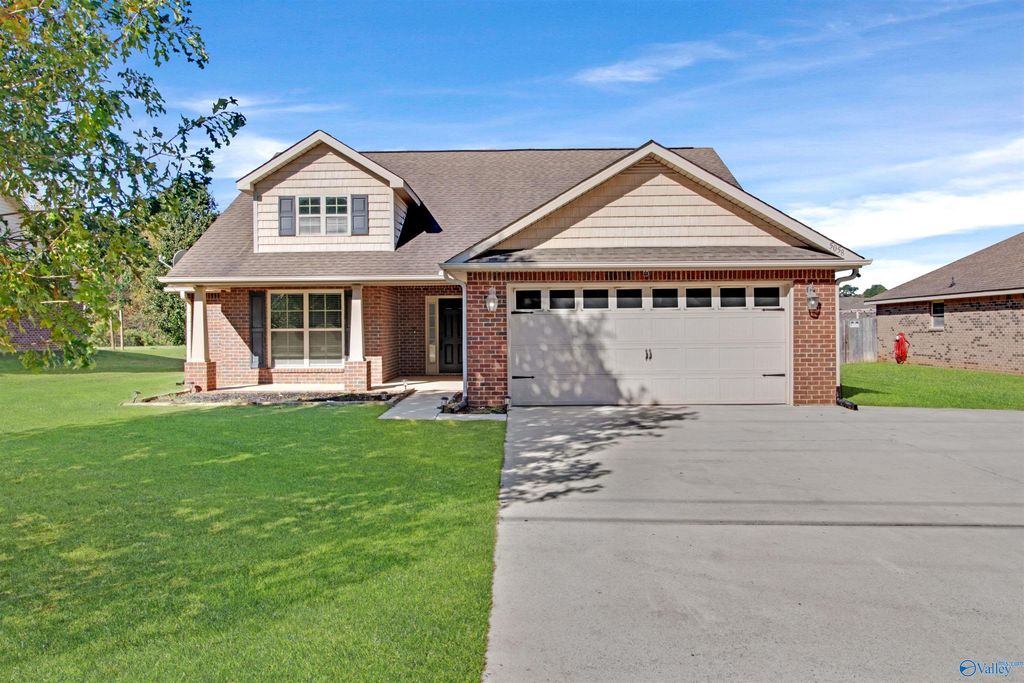 5058 Old Railroad Bed Road, Harvest, AL 35749