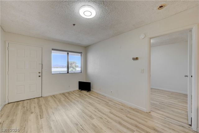 1381 East University Avenue 311, Las Vegas, NV 89119