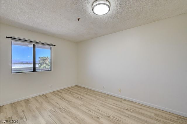 1381 East University Avenue 311, Las Vegas, NV 89119