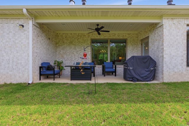 125 Patriots Pt, Benton, AR 72019