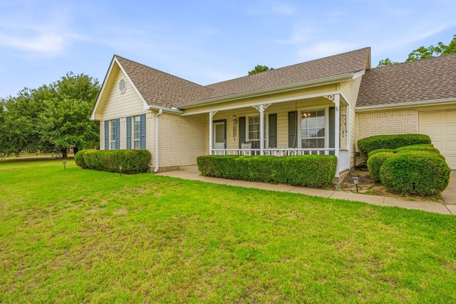 3708 Indian Creek Trail, Granbury, TX 76049