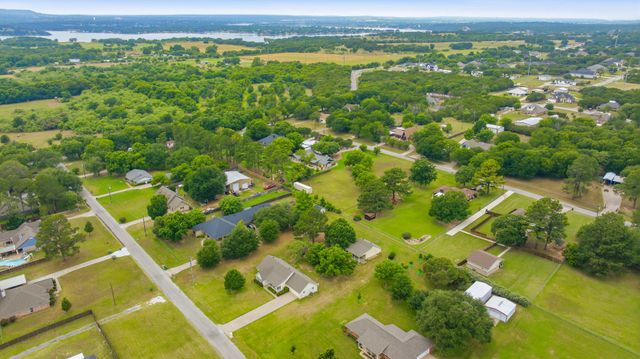 3708 Indian Creek Trail, Granbury, TX 76049