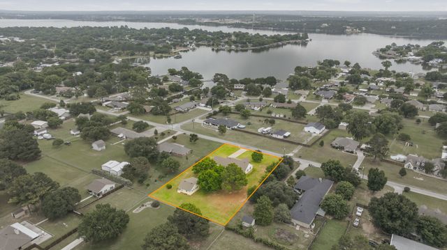 3708 Indian Creek Trail, Granbury, TX 76049