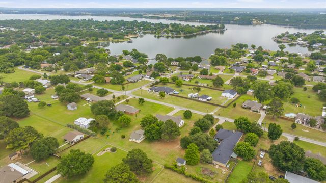 3708 Indian Creek Trail, Granbury, TX 76049