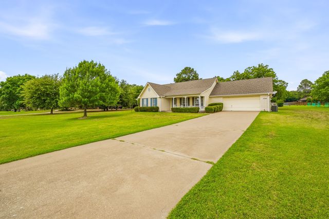 3708 Indian Creek Trail, Granbury, TX 76049