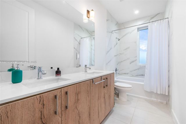 2756 SW 34th Ct B, Miami, FL 33133