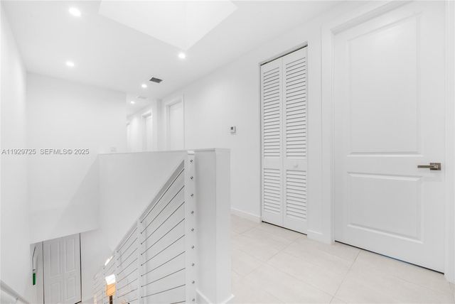 2756 SW 34th Ct B, Miami, FL 33133