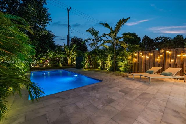 2756 SW 34th Ct B, Miami, FL 33133