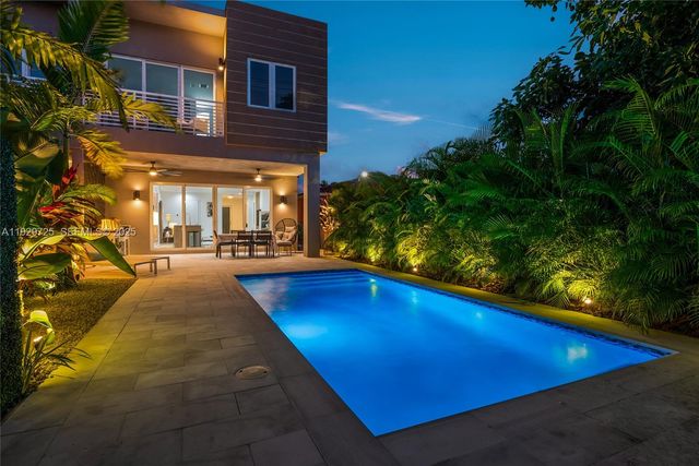 2756 SW 34th Ct B, Miami, FL 33133