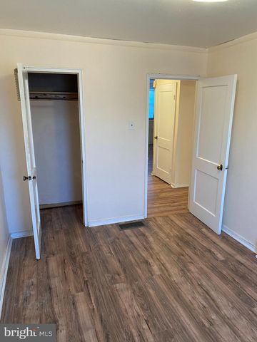 1012 ASH RD, Sharon Hill, PA 19079