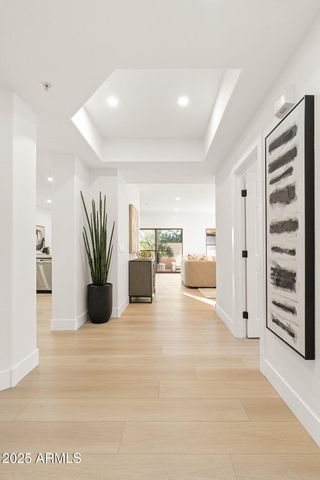 20121 N 76TH Street 2031, Scottsdale, AZ 85255