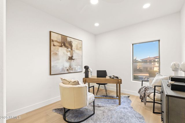 20121 N 76TH Street 2031, Scottsdale, AZ 85255