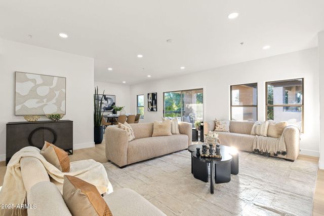 20121 N 76TH Street 2031, Scottsdale, AZ 85255