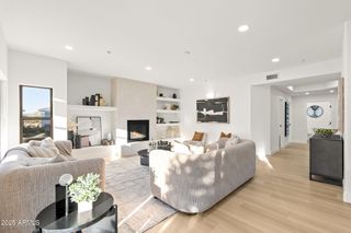 20121 N 76TH Street 2031, Scottsdale, AZ 85255