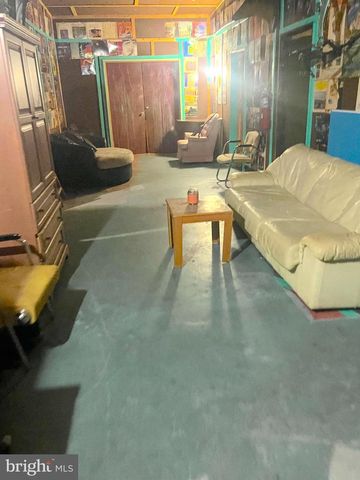 321 W POPLAR ST, Norristown, PA 19401