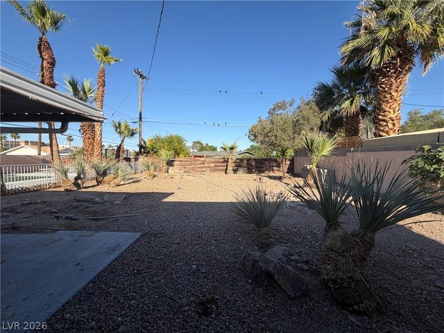 1111 Strong Drive, Las Vegas, NV 89102