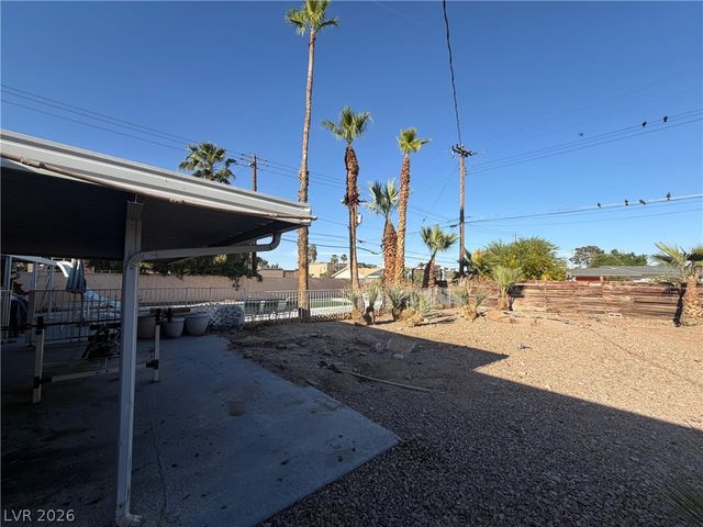 1111 Strong Drive, Las Vegas, NV 89102