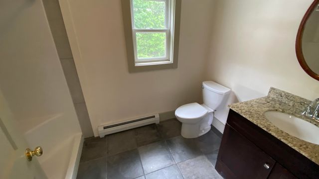 275-279 Mast Road, Durham, NH 03824