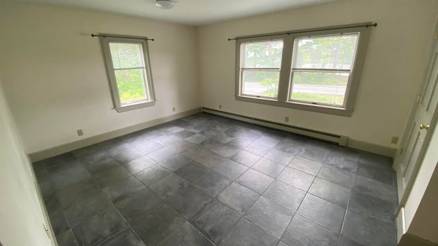275-279 Mast Road, Durham, NH 03824