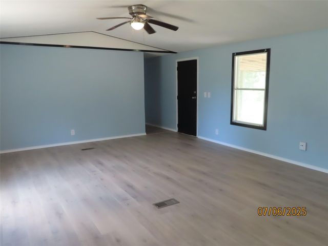 217 County Road 438, Dayton, TX 77535