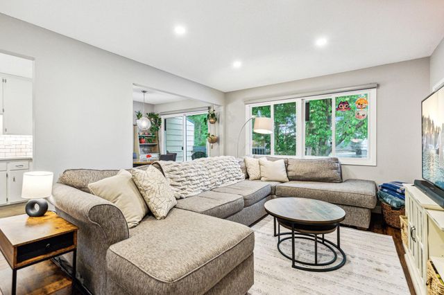 3724 Joppa Avenue S, Saint Louis Park, MN 55416