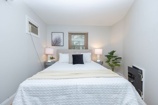 34 Washburn St 1, Boston, MA 02125