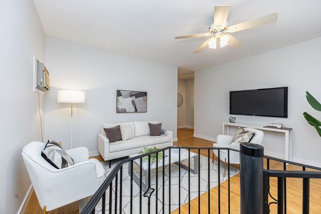 34 Washburn St 1, Boston, MA 02125