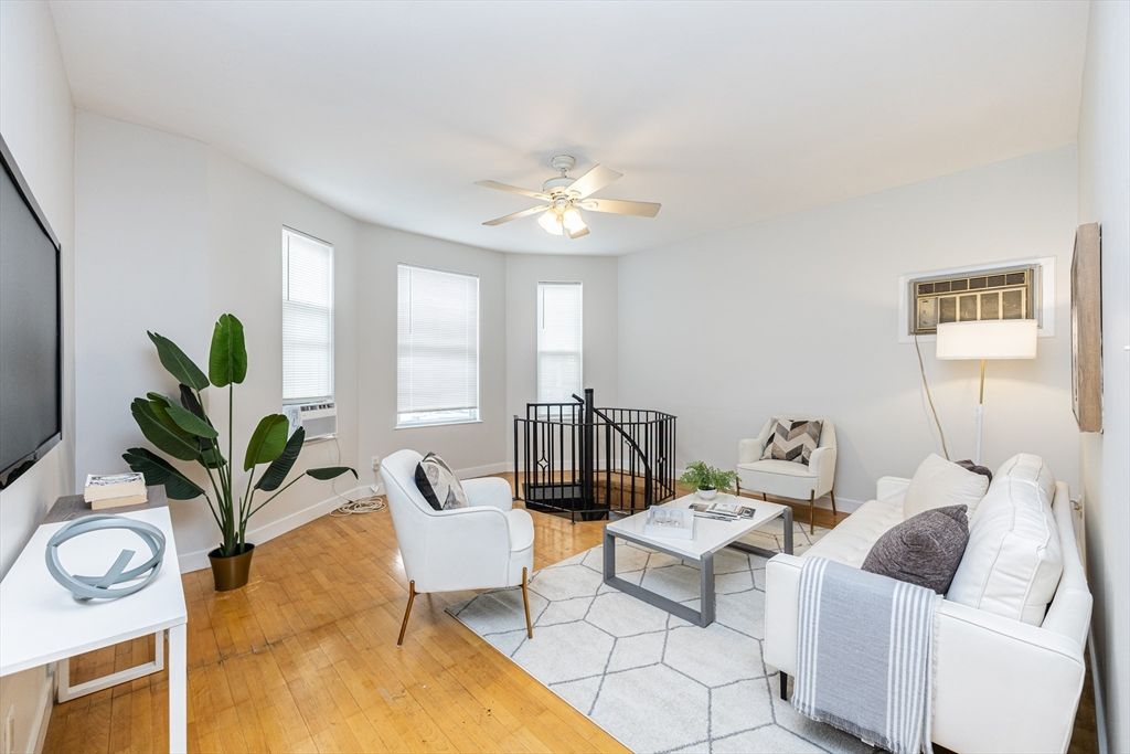 34 Washburn St 1, Boston, MA 02125