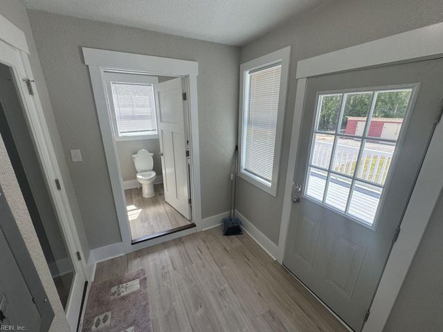 1253 Wilroy RD, Suffolk, VA 23434