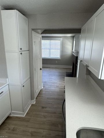 1253 Wilroy RD, Suffolk, VA 23434