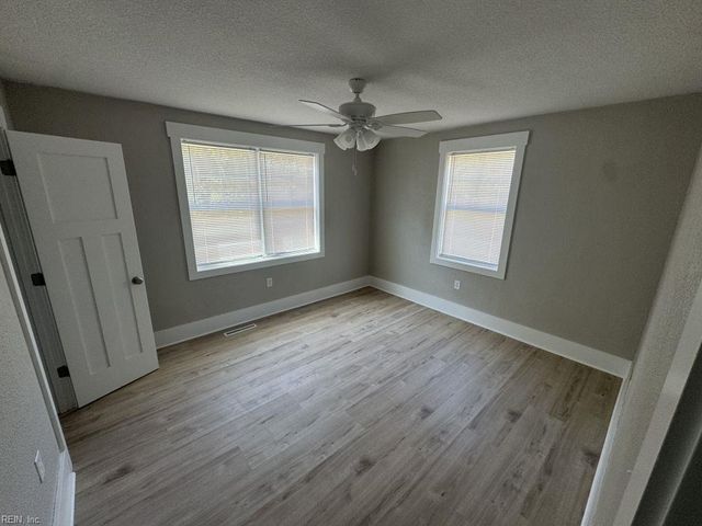 1253 Wilroy RD, Suffolk, VA 23434