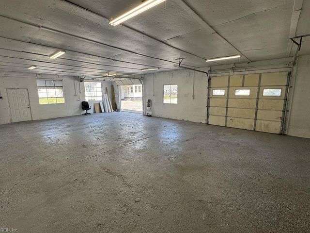 1253 Wilroy RD, Suffolk, VA 23434
