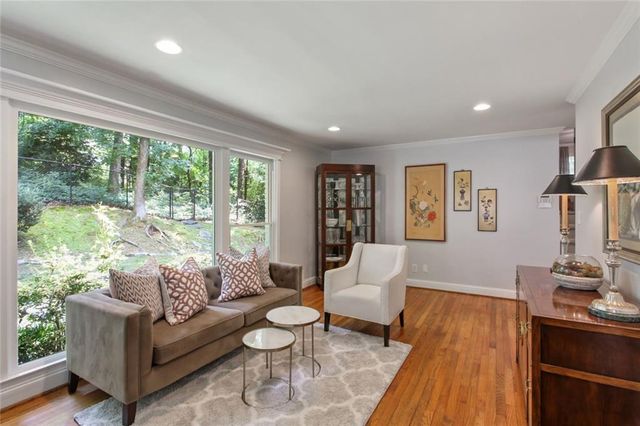 90 Bonnie Lane NE, Sandy Springs, GA 30328