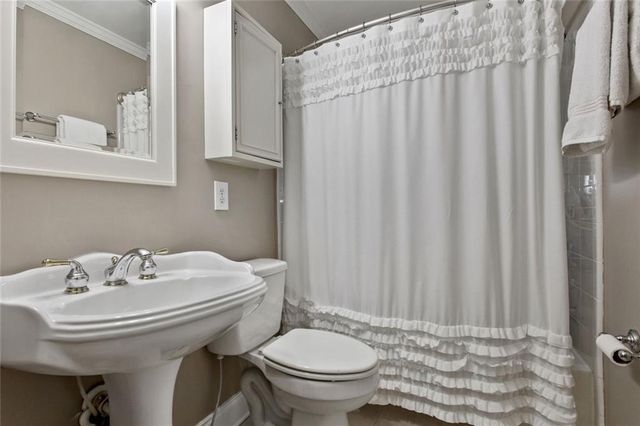 90 Bonnie Lane NE, Sandy Springs, GA 30328