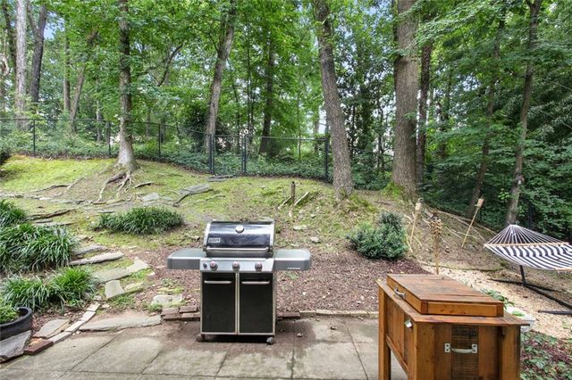90 Bonnie Lane NE, Sandy Springs, GA 30328