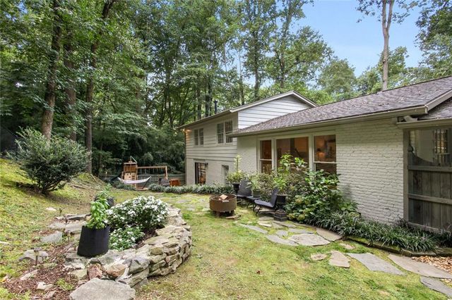 90 Bonnie Lane NE, Sandy Springs, GA 30328