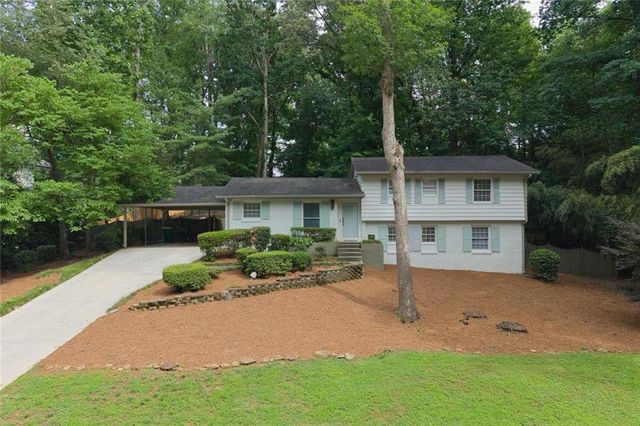 90 Bonnie Lane NE, Sandy Springs, GA 30328