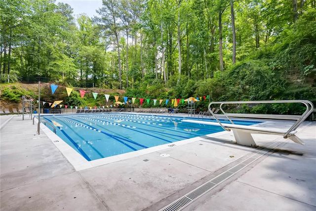 90 Bonnie Lane NE, Sandy Springs, GA 30328