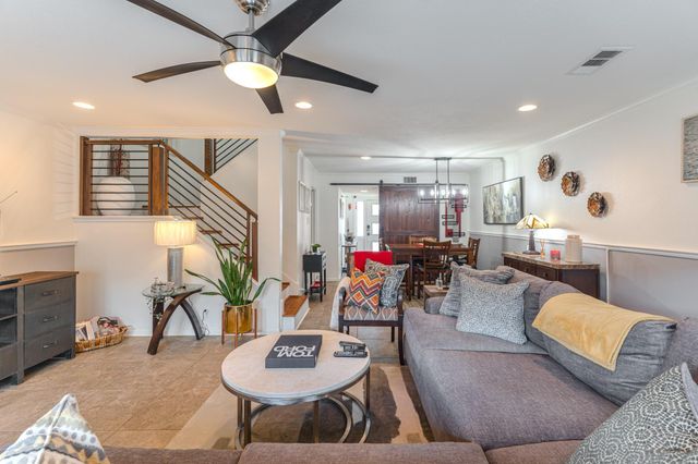 6339 Del Monte Drive SW 95, Houston, TX 77057