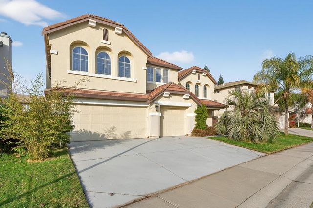 341 Menard Cir, Sacramento, CA 95835