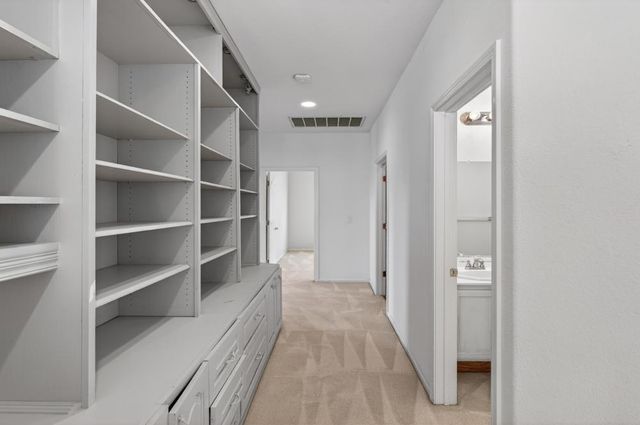 341 Menard Cir, Sacramento, CA 95835